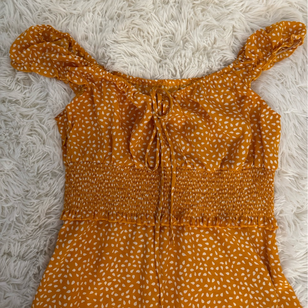 Yellow Dress - Picture 4 of 10